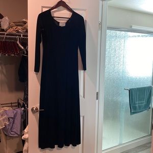 Black velvet long sleeve long dress